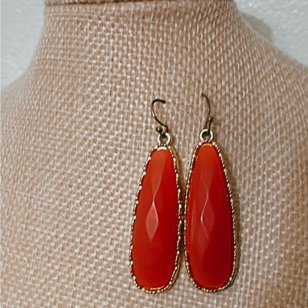 Elegant pink/peach Teardrop Earrings